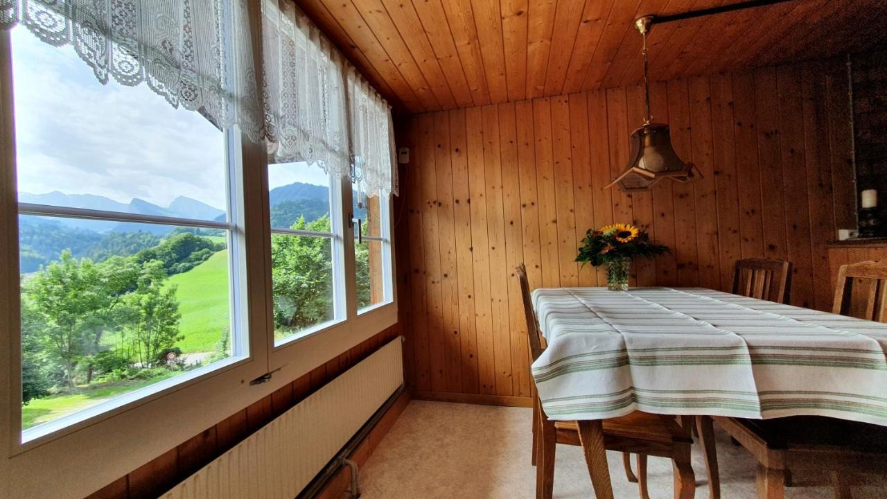 Adlerhorst - Im Niedersimmental Apartment